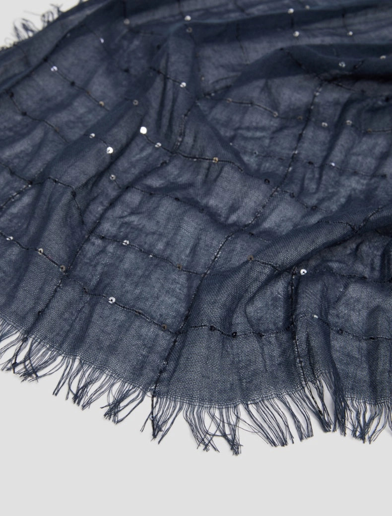 Stola blu marino con micro paillettes. Stola blu marino con micro paillettes.
