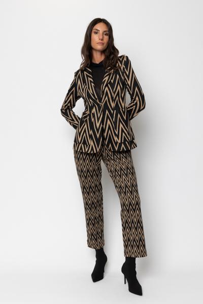 Giulia Valli - Giacca jersey sfoderata, tasche applicate. Giulia Valli - Giacca jersey sfoderata, tasche applicate.