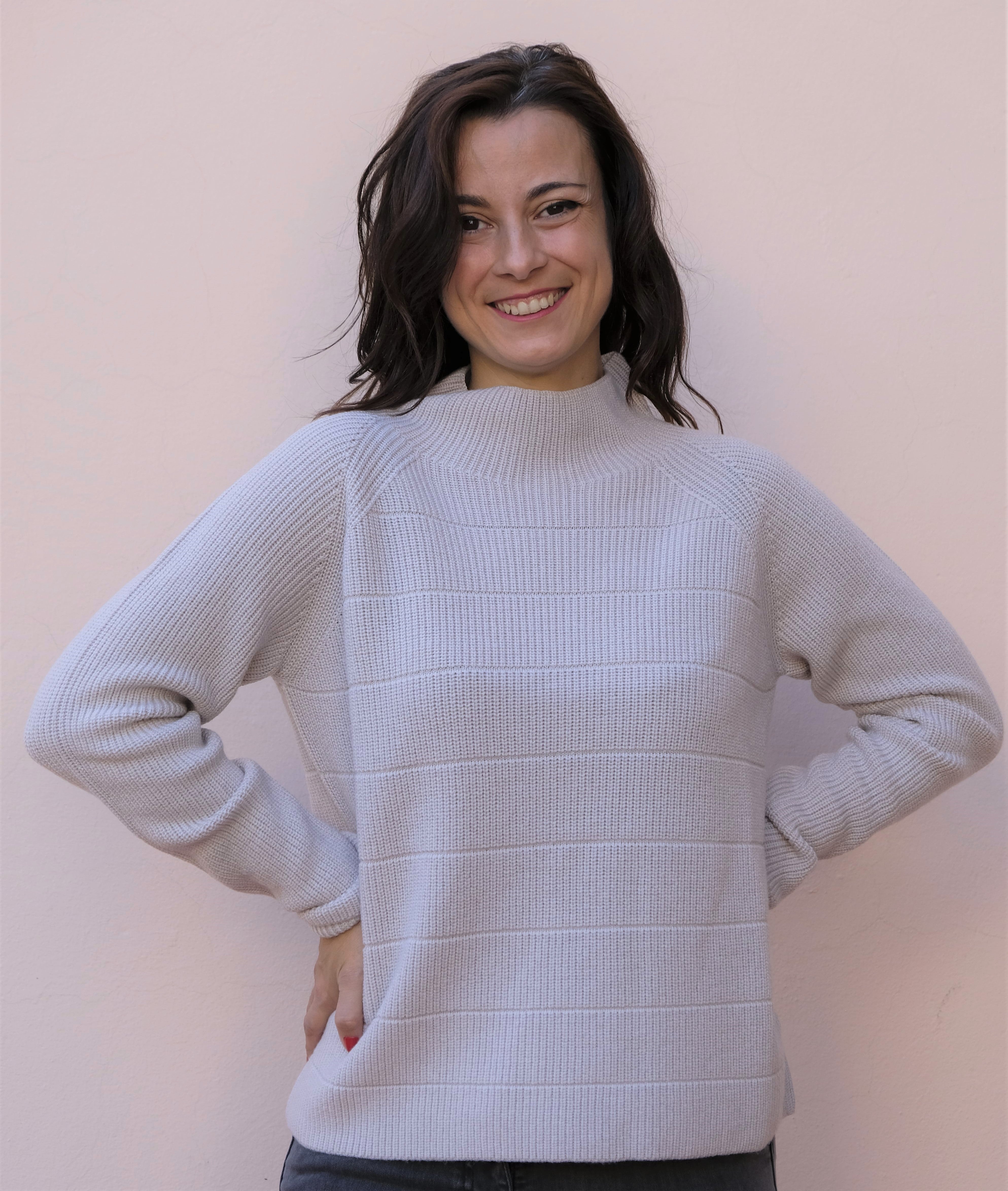 Giulia Valli - Maglia costa inglese, taglio a scatoletta, collo a cratere Giulia Valli - Maglia costa inglese, taglio a scatoletta, collo a cratere - shopmonicamoda