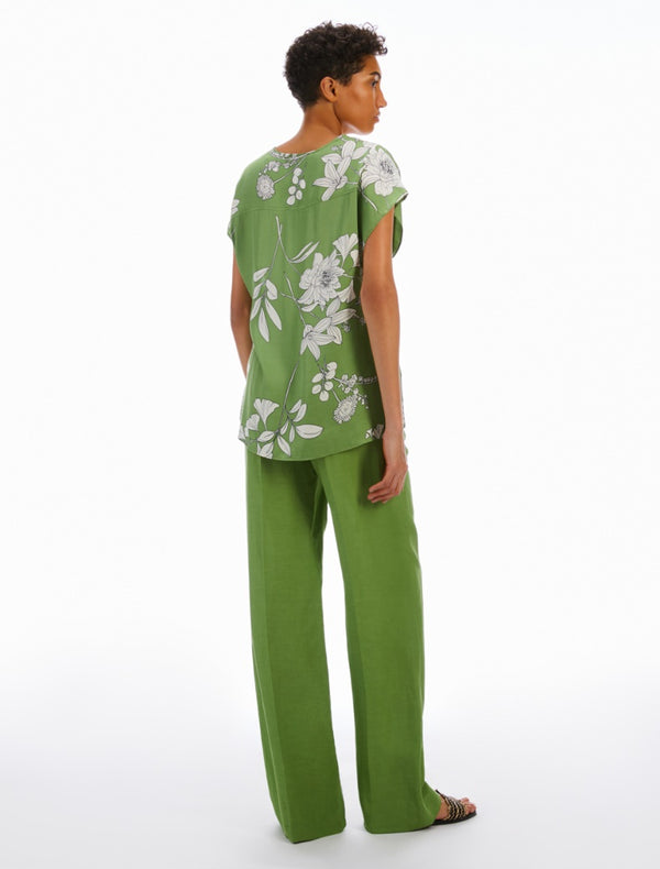 Pennyblack - Blusa in twill fluido in fantasia, verde, scollo a V, maniche corte a kimono, taglio diritto e morbido - shopmonicamoda