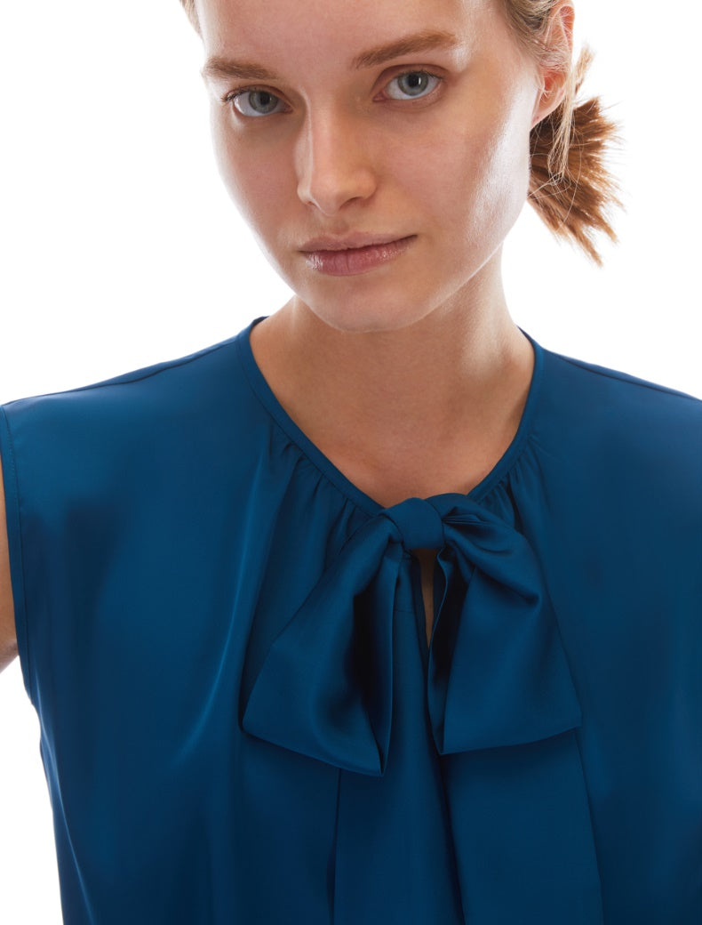 Pennyblack -Top in raso, girocollo color ottanio