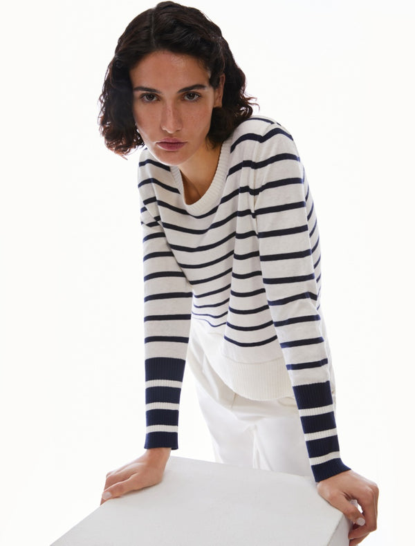 Pennyblack - Maglia in cotone e cashmere, rigata bianca e blu, scollo arrotondato.