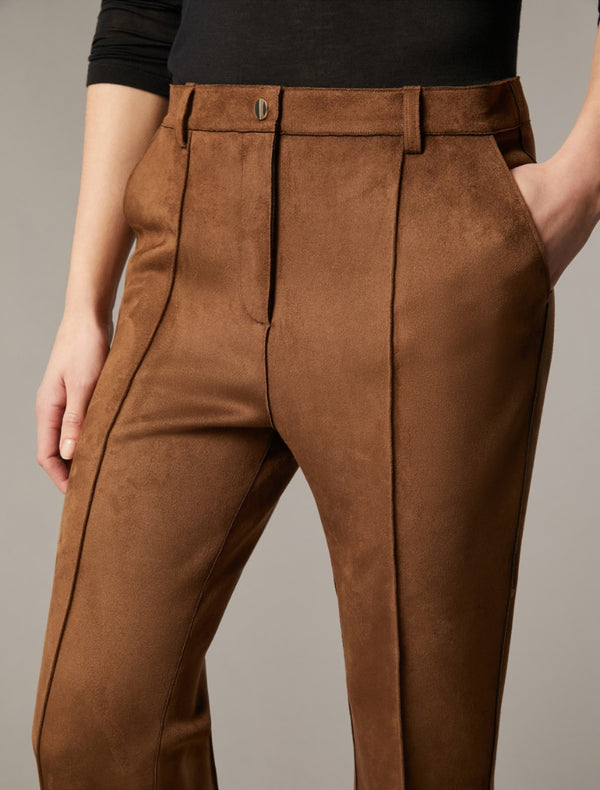 Pennyblack - Pantalone in jersey vellutato. Taglio slim fino al ginocchio e svasato al fondo.Vita regolare, tasche alla francese.