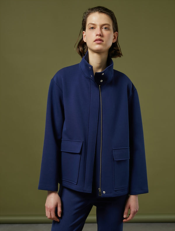 Pennyblack - Giacca in jersey strech, taglio diritto e morbido, collo alto, sfoderata, zip nascosta.