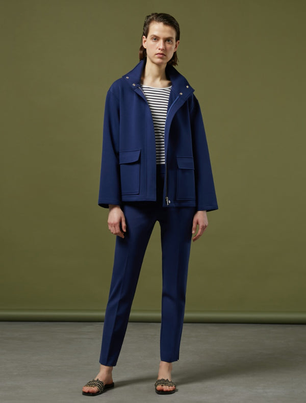 Pennyblack - Giacca in jersey strech, taglio diritto e morbido, collo alto, sfoderata, zip nascosta.