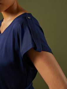 Pennyblack - T-shirt in jersey pique'di viscosa stretch blu. Scollo arrotondato, taglio morbido