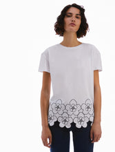 Carica l&#39;immagine nel visualizzatore di Gallery, Pennyblack- T-shirt girocollo bianca in jersey di cotone, maniche corte, taglio diritto e morbido
