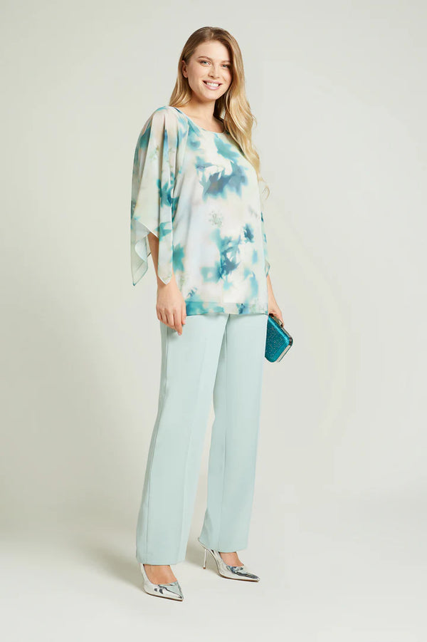 Luisa Viola - Blusa stampata in georgette, verde smeraldo, scollo a barchetta, maniche ampie.