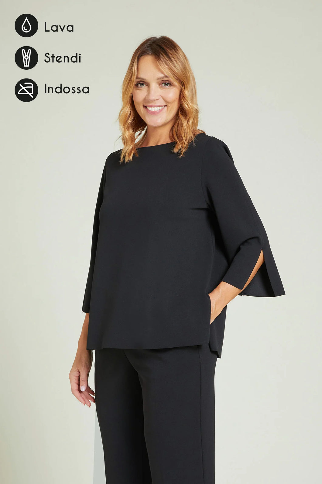 Luisa Viola - Blusa blu in crepe, linea svasata con spacchi laterali