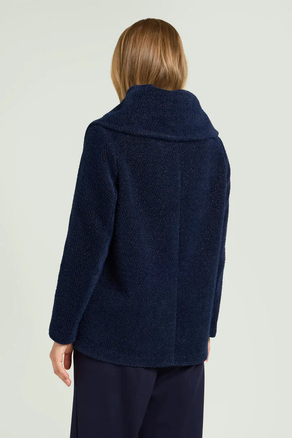 Luisa Viola - Giaccone chevron, filo di lurex, linea diritta, collo a corolla, chiusura con bottoni automatici nascosti, tasche applicate, foderato.