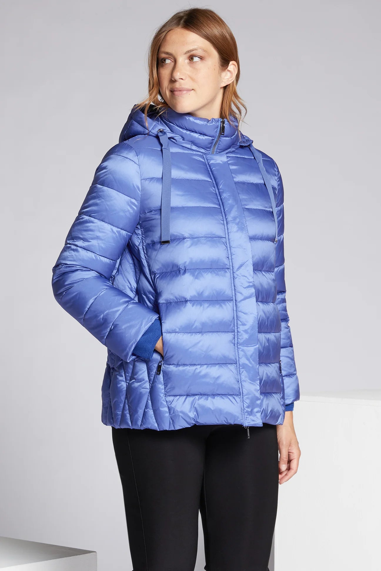 Luisa Viola - Piumino in nylon, cangiante bluette