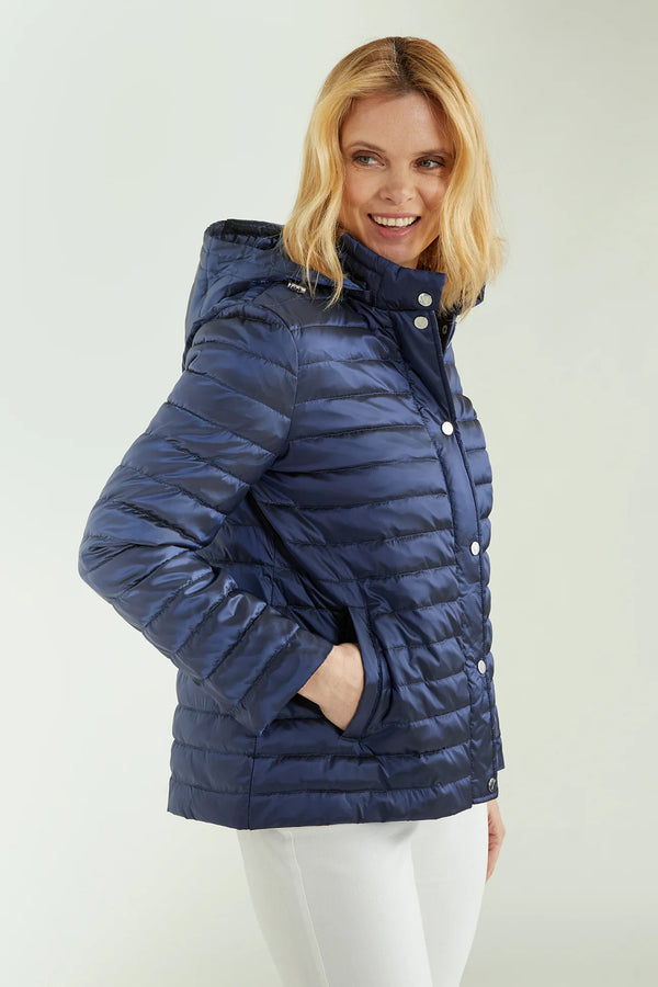 Luisa Viola - Piumino blu, 100 grammi, collo a coreana, cappuccio staccabile, doppia chiusura zip e automatici.