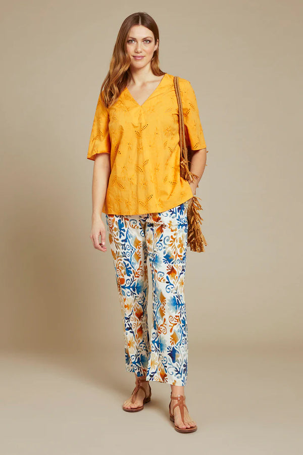  Luisa Viola - Blusa di cotone sangallo, maniche tre quarti, color curcuma