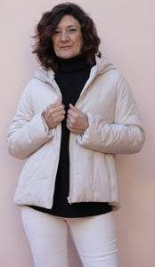 Diana Gallesi - Piumino zippato color panna con cappuccio - shopmonicamoda