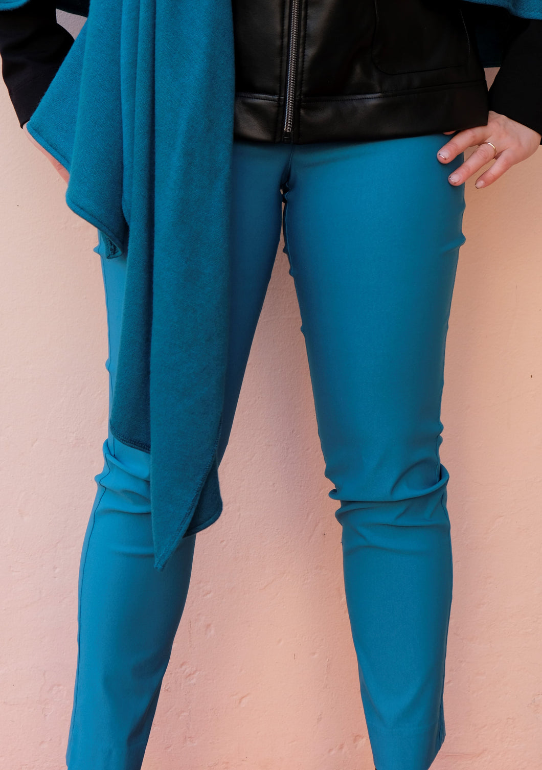 Carla Ferroni - Pantalone elasticizzato color pavone - shopmonicamoda
