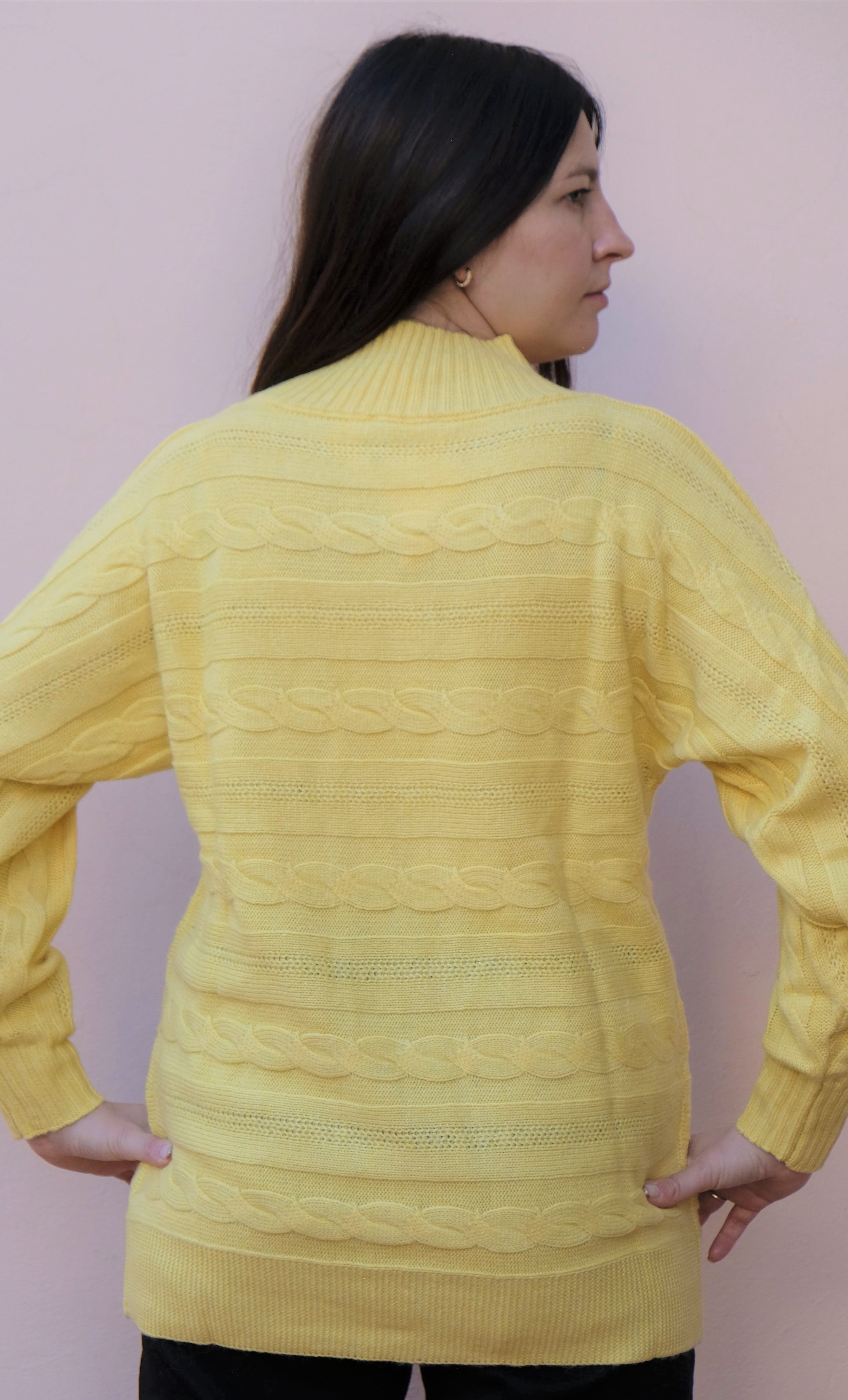 Diana Gallesi - Maglia maxi pull di viscosa e angora, a trecce, color giallo - shopmonicamoda