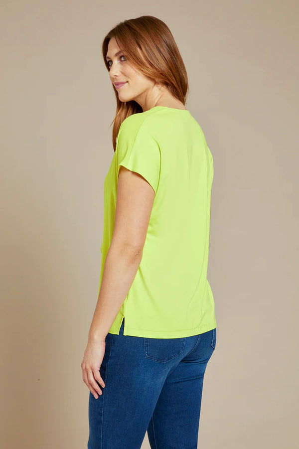 Luisa Viola - Blusa verde acido, taglio diritto, manica chimono con volant - shopmonicamoda